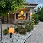 빌라 New Unique Stone With Seaview, Pool And Garden Poljane