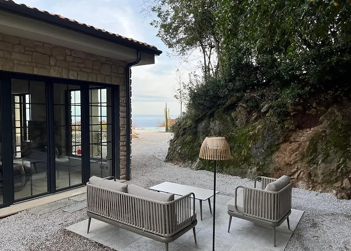 Villa New Unique Stone With Seaview, Pool And Garden *
