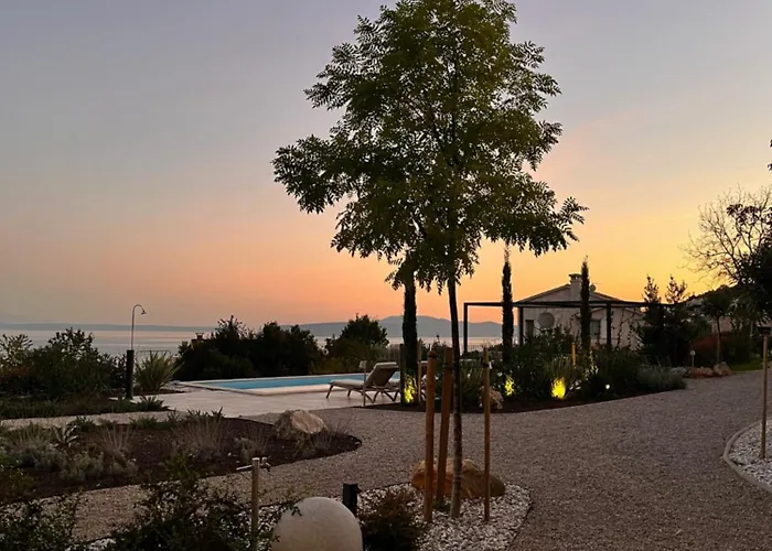 New Unique Stone With Seaview, Pool And Garden *
