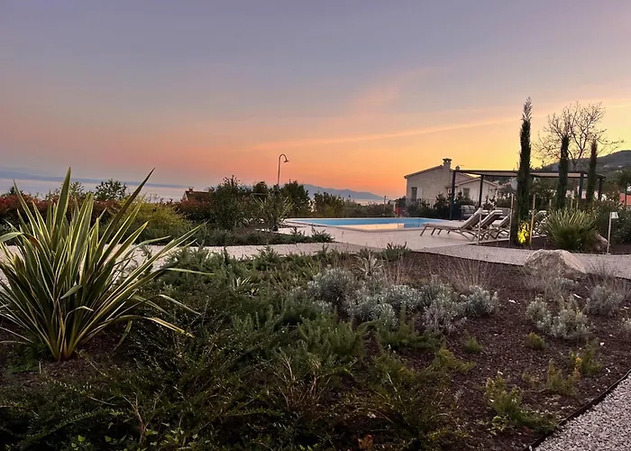 Vila New Unique Stone With Seaview, Pool And Garden Poljane