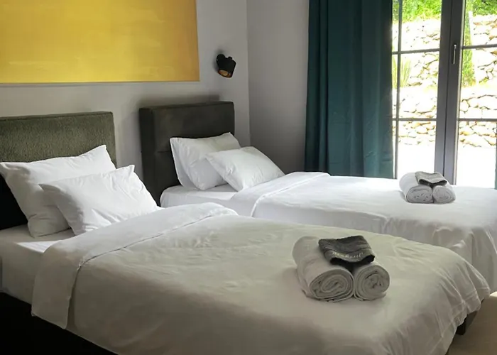 New Unique Stone With Seaview, Pool And Garden Vila